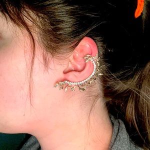 Beautiful 🤩 Rhinestone ear cuff ✨